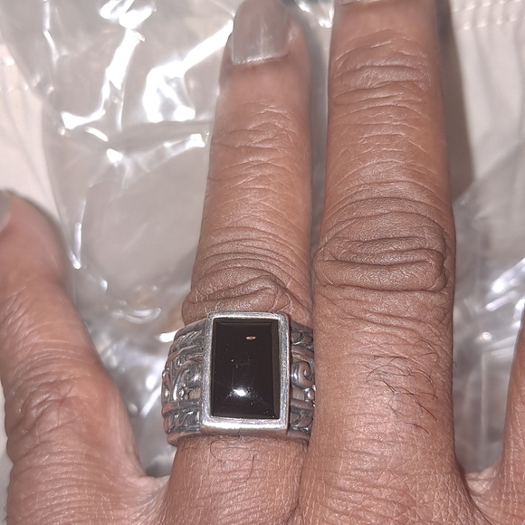 Silpado 925 Onyx Ring - Picture 6 of 6